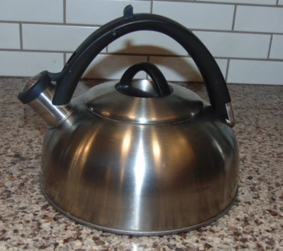 HERVIDOR CUISINART ACERO INOXIDABLE 2 CUARTOS Modelo CTK-SS2 Foto 1 de 4