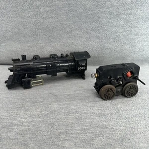 Vtg LIONEL #1060 Shell- # 1110 Scout Engines TR - Picture 1 of 10