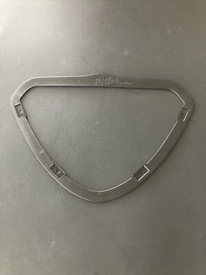 60509942 Alfa Romeo 164 Rejilla / Junta de plástico Scudetto - Original OEM - ¡NUEVO! Foto 1 de 4