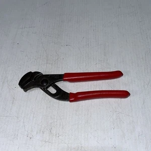 Snap On 6.5" Long Red Comfort Grip Adjustable Joint Pliers AWP65 - Picture 1 of 6