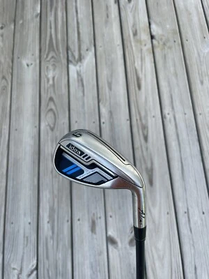 Adams Golf Idea 9 Iron Velocity Slot Tech RH Flex-Lite Graphite Shaft Golf Club - Image 1 of 4