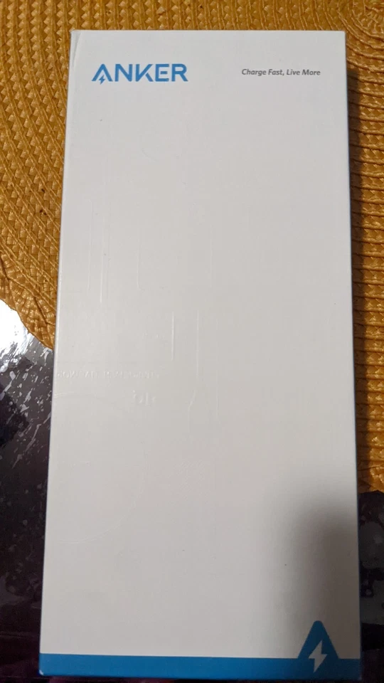 Anker AK-848061054910 5-in-1 USB-C Hub and Card Reader - Black - Image 1 of 3