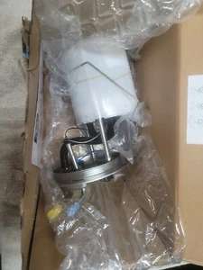 TRQ Engine Fuel Pump Module Assembly for Chevy Avalanche GMC Suburban Yukon. S28 - Picture 1 of 1