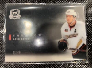 2021-22 UD The Cup The Show Saku Koivu 11/49 Anaheim Ducks - Imagen 1 de 2
