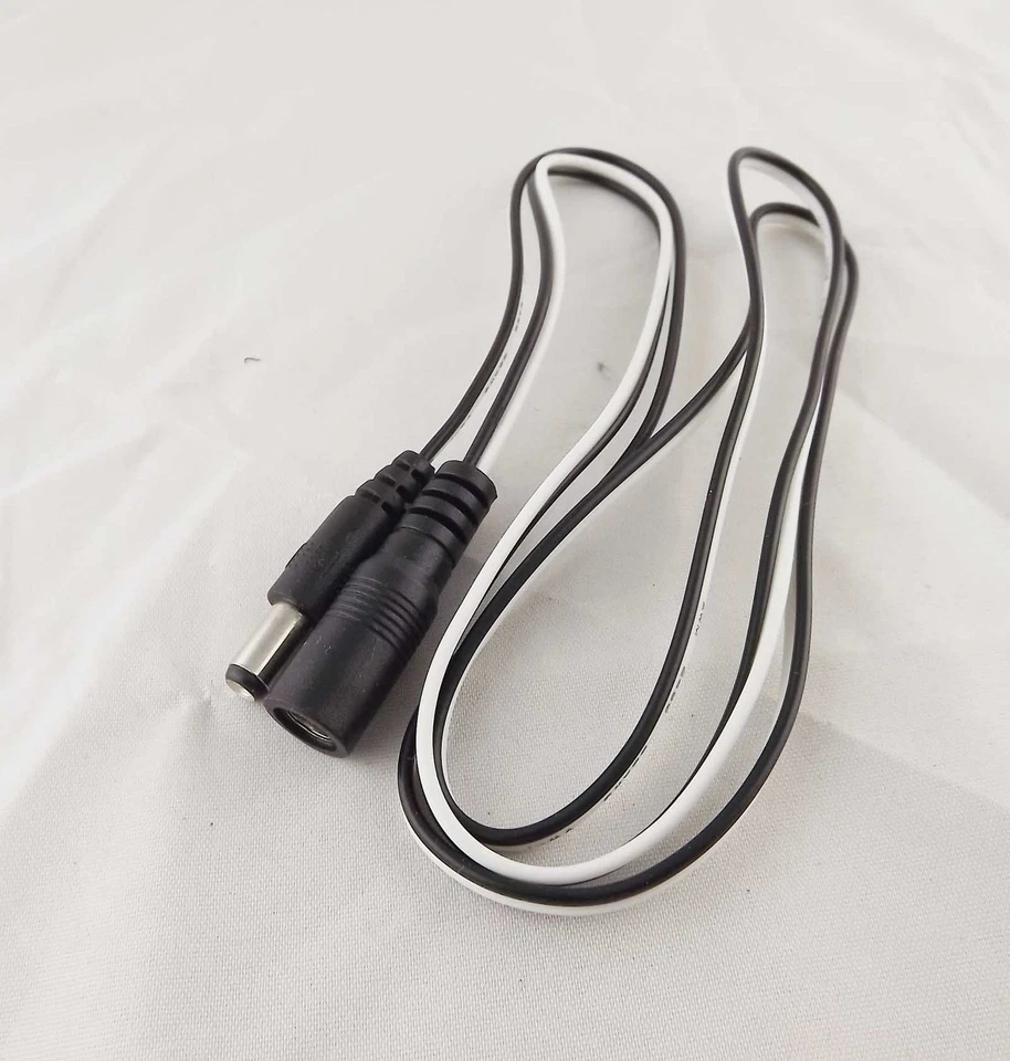 DC Power 5.5x 2.1mm Female to Male Cable Adapter Extension Cord Connector 1m 3ft - Image 1 of 4