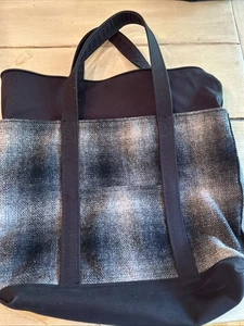 "Bolso de Mano LL Bean Lana y Lona Cremallera Superior Etiqueta Cursiva 18x18"" Aprox. - Imagen 1 de 8