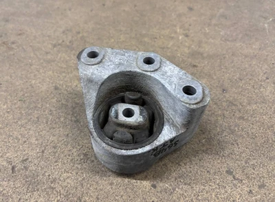 Soporte transmisión diferencial audi a6 s6 4b quattro 8e0599133 Foto 1 de 3