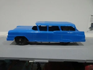 Vintage Tootsie Toy   Ford Country Sedan Station Wagon  5 1/2"  REPAINTED , NICE - Picture 1 of 6