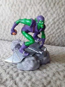 Spider-Man Green Goblin 3" Figure On Glider and Smoke Cloud - Picture 1 of 5