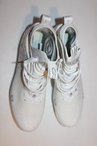 Under Armour Men's Size 11 US White Cleats Spotlight - NEW - Picture 1 of 7