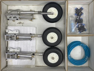 Trains rentrants Pneumatiques 3 roues référence  186  GRAUPNER VINTAGE - Imagen 1 de 2