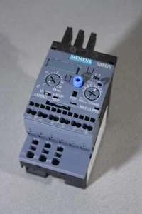 Siemens Sirius 3RB3113-4PE0 Overload relay - Picture 1 of 5