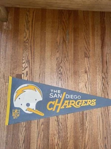 SAN DIEGO CHARGERS Pennant VTG NFL 1967 AFC Rare Felt Pin Up California - Picture 1 of 6