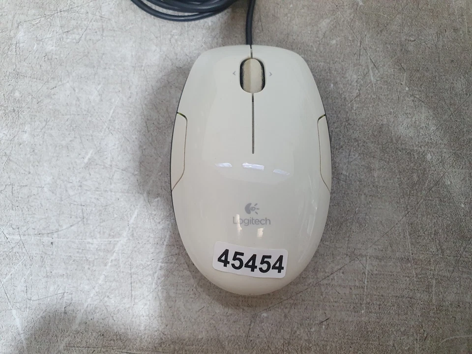 Logitech M-UAS144 Optical Mouse White Wired USB 2-Button Laser Scroll Wheel - Image 1 of 4
