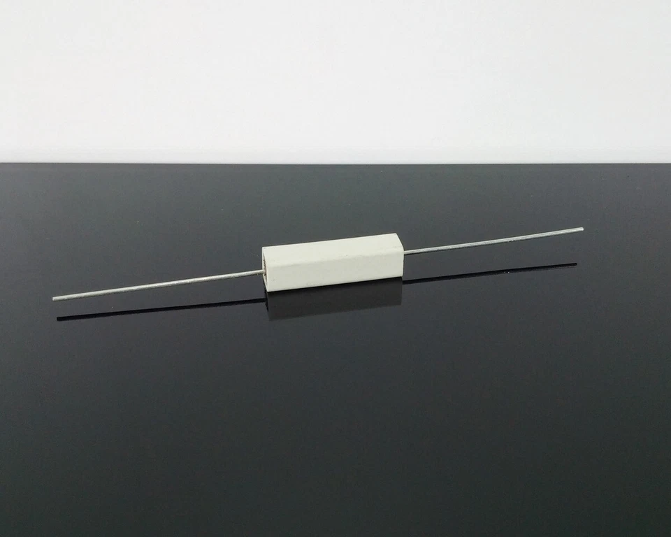 Resistencia para luz de control de carga BMW R45 R65 R80 R90 R100 /5 /6 /7 2 válvulas Foto 1 de 1