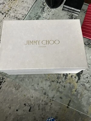 Zapatos de tacón JIMMY CHOO clásicos negros ITALIA 38-1/2 38,5 EE. UU. 8,5 charol negro Foto 1 de 4