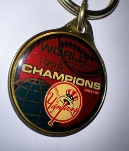 New York Yankees World Series Champions Keychain By Wincraft Inc 1998 - Picture 1 of 17
