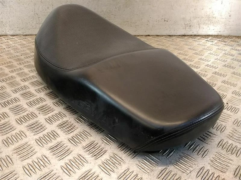 Keeway ARN 125 QJ Asiento Foto 1 de 4