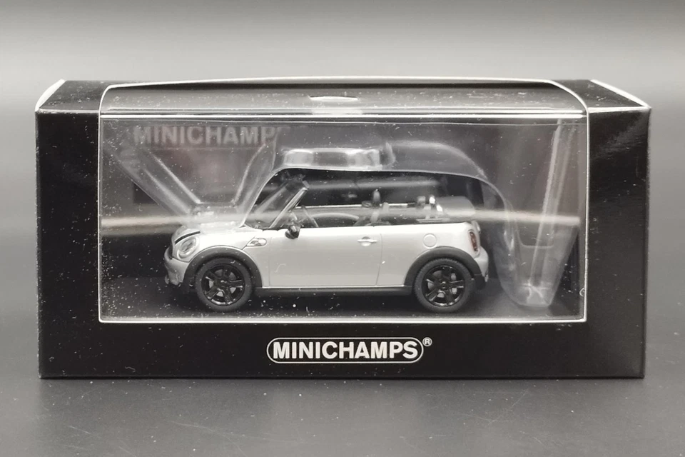 1:43 Mini Cooper S Cabriolet Silver Minichamps - Immagine 1 di 4