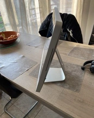 Apple iMac 21,5" (Intel Core 2 Duo, 3,06GHz, 4Go RAM, 500Go HDD, NVIDIA GeForce - Photo 1/3