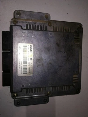 0281010819 centralina motore RENAULT MEGANE I 1999 8200166362 626972 - Immagine 1 di 4