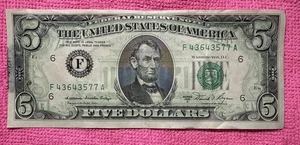 1981 A Five Dollar Bill Offset Error Back To Front $5 - Picture 1 of 4