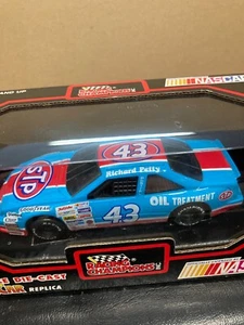 1:43 Racing Champions NASCAR 1991 Pontiac #43 STP Richard Petty - Imagen 1 de 4