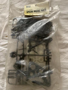 ACADEMY-RICAMBI PER AUTOMODELLO ELETTRICO-1/10-ANNI 70-80 - Foto 1 di 1