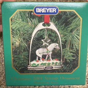 Breyer 2001 "Jingles" Navidad estribo adorno #700601 nuevo en caja - Imagen 1 de 9
