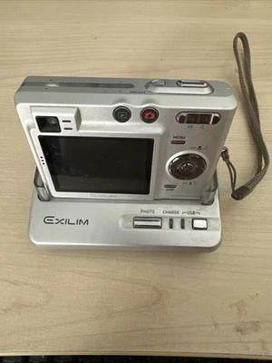 Exilim Casio Digitalkamera Z30 Silber Digicam 3.2MP - Bild 1 von 4