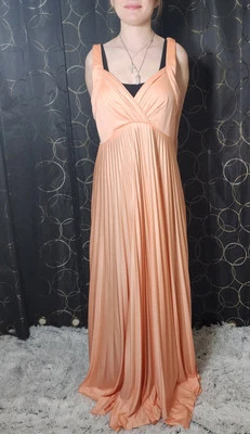 Maxi Vestido Vintage Años 70 Melocotón Halter Espalda Abierta Talla XL Fluido Acordeón Plisado  Foto 1 de 4