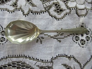 Vintage Silver Plated Shell Bowl Serving Spoon 13.8cms,E.P.N.S - Picture 1 of 6