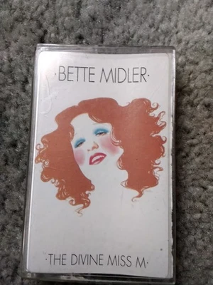 The Divine Miss M by Bette Midler (Cassette, Aug-1995, Atlantic) Foto 1 de 3