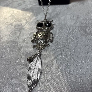 Metal Chain With Metal Owl, Pendant, Feathers, Rhinestones, Boho Hippie Nature - Picture 1 of 8