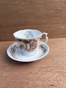 Royal Doulton Brambly Hedge Winter Vintage Cup & Saucer - Picture 1 of 6