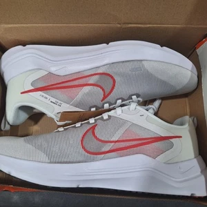 Nike Men's Downshifter 12 Running shoes Platinum Tint Crimson Black Size 10.5 NW - Picture 1 of 16