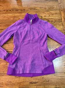 LULULEMON PULLOVER ROTONDO MEZZA ZIP TAGLIA 6 TENERO VIOLA MINI CHECK PIQUÉ Z13 - Foto 1 di 8