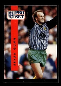 1990-91 Pro Set England #154 Bryan Gunn (EX)(SOC) - Picture 1 of 2