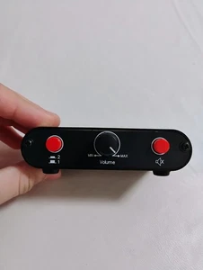 2-Way RCA Stereo Audio Switch Input Signal Source Switcher Selector Splitter Box - Picture 1 of 4
