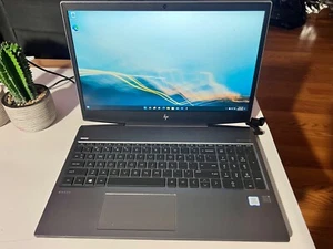 HP ZBook 15v G5 15.6" Mobile Workstation 4K UHD Intel Core i5-8300H Quad-core - Picture 1 of 14