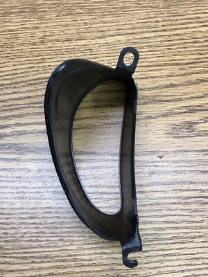 HONDA CBR600 F4 1999-2000 TAMPA DE DUTO DE AR PARTE DIANTEIRA ESQUERDA # 64240-MBW-000ZA - Imagem 1 de 3