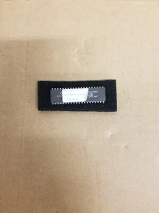 MICROCHIP Technology PIC17C43/JW Core Processor 8-Bit 33MHz - Picture 1 of 4