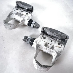 Shimano Ultegra PD-6401 Road Bike Clipless Pedals 9/16" - Picture 1 of 6