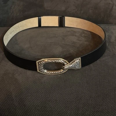 Cinturón Chicos Forro Cuero Negro Ajustable con Hebilla de Gancho Plateado Talla S/M Foto 1 de 4