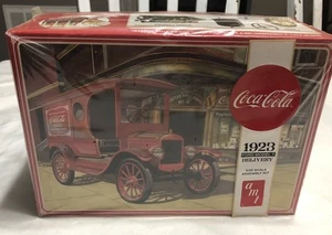 AMT 1/25 1923 Ford Model T Delivery Coca Cola Model Kit # 1024/12 Open Box - Bild 1 von 6