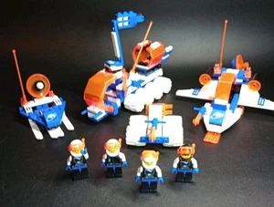 Vintage LEGO 6000 Series Vehicle Lot With Minifigures Complete Except Missile  - Picture 1 of 8