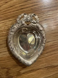Reed & Barton Sterling Silver Floral Heart Bowl-AS IS-ALL SALES ARE FINAL - Picture 1 of 14