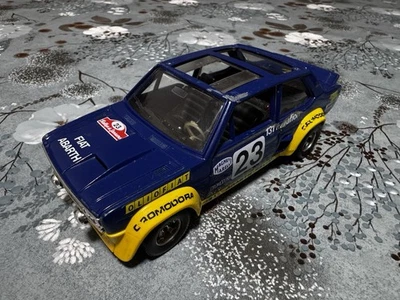 Bburago 0145 Fiat 131 Abarth Rally Scala 1/24 ! Manca solo copertura tettuccio! - Immagine 1 di 4
