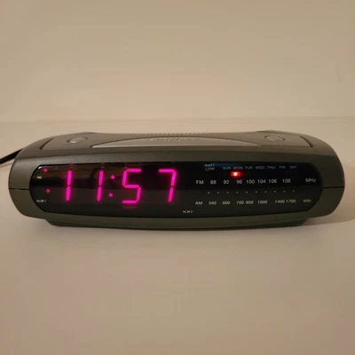 Brookstone AM FM Alarm Clock Radio Smart Set CKS2022 Gray - Image 1 of 4