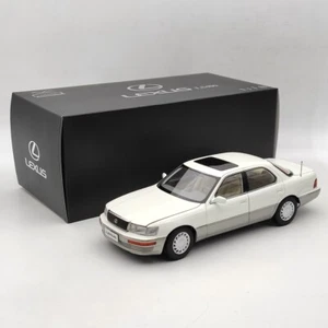 1/18 Toyota Lexus LS400 First Generation White Diecast model Car Collection Open - Imagen 1 de 10